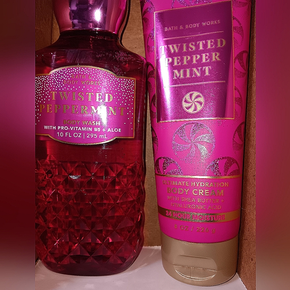 Bath and Body Works Twisted Peppermint 2 Piece Set
